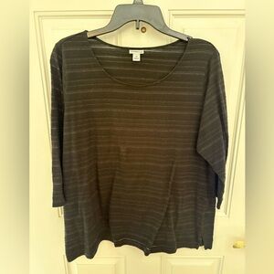 Croft and Barrow Women’s Black and Gold blouse - Size 1X